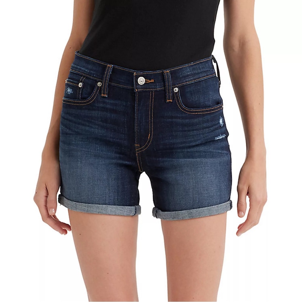 NWT Levi’s Mid-Rise 5” Denim Shorts